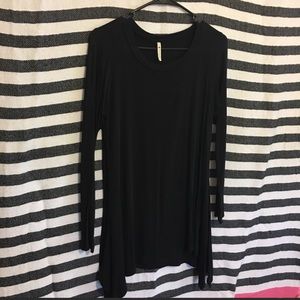 Black Boutique Sharkbite Top